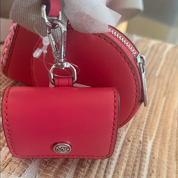 Michael Kors Pink and Cream Ombre Crossbody Bag - Picture 2 of 16